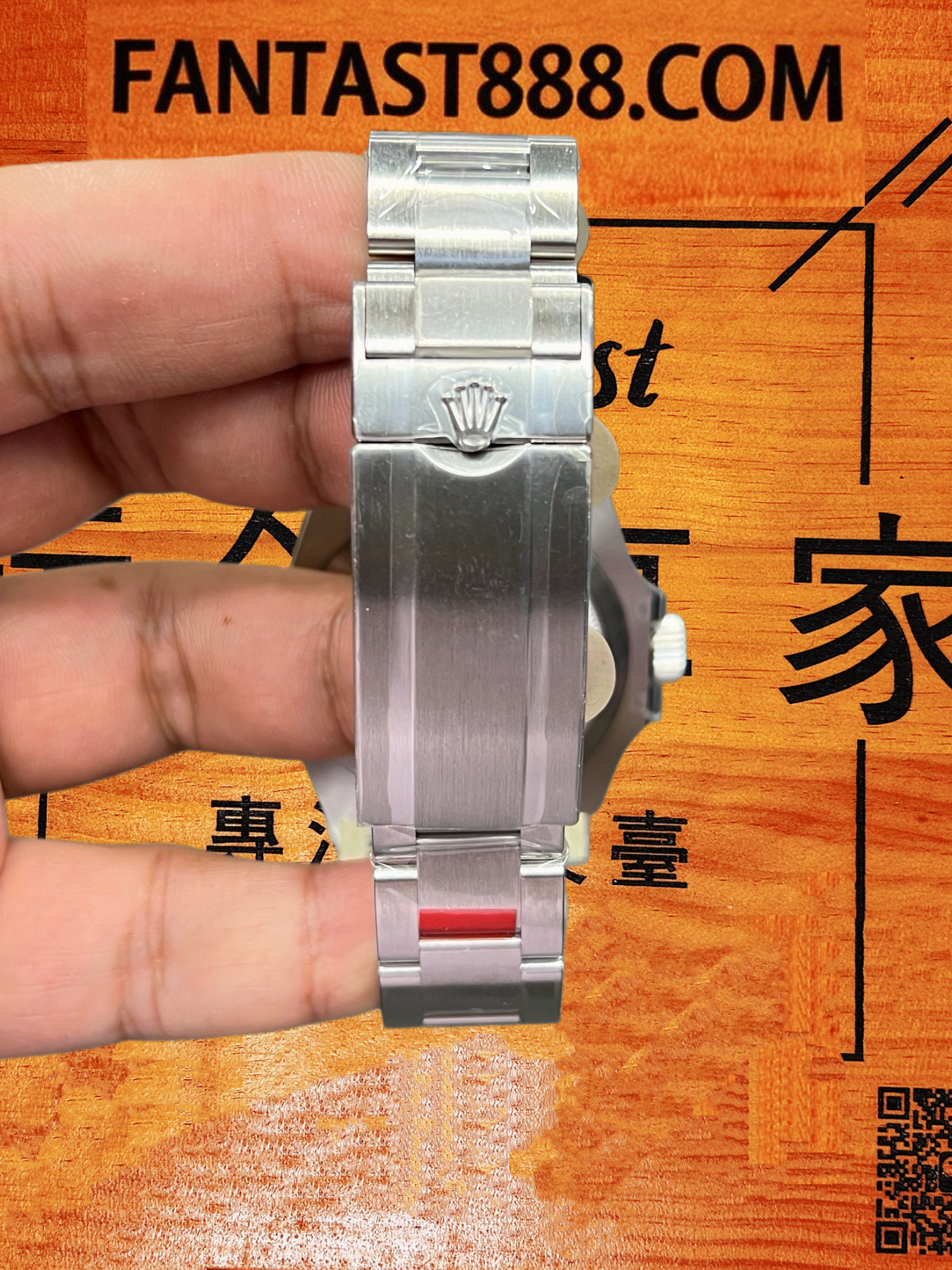 勞力士126610LV綠水鬼復刻正面特寫