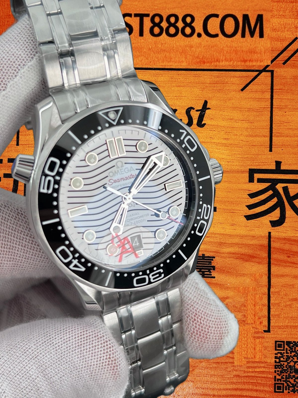 VS廠海馬300黑面陶瓷錶圈特寫
