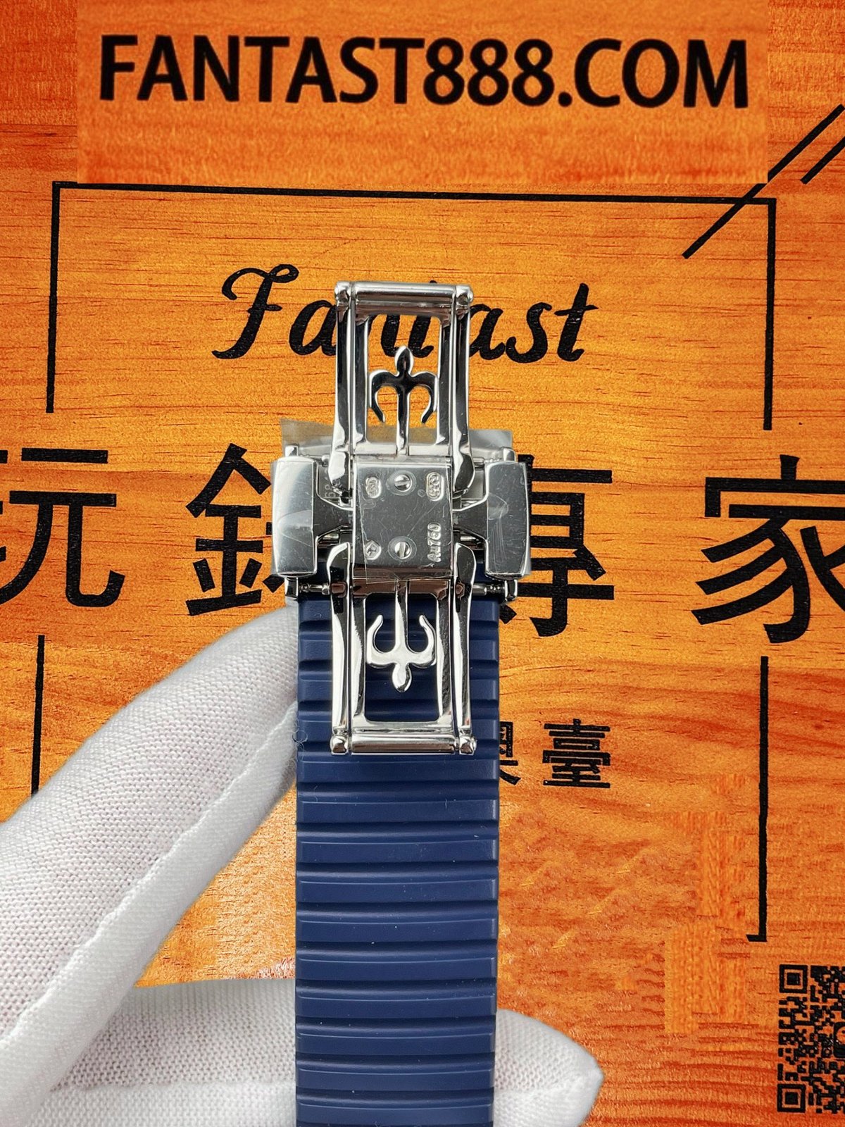 Patek Philippe 5261G精鋼摺疊扣Calatrava十字星標誌