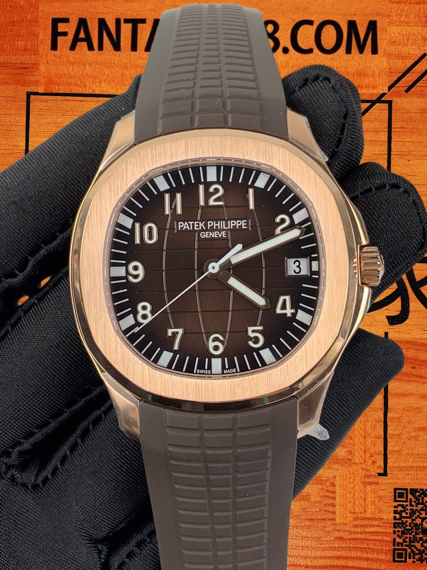PP Aquanaut 5167R玫瑰金錶殼側面與錶冠