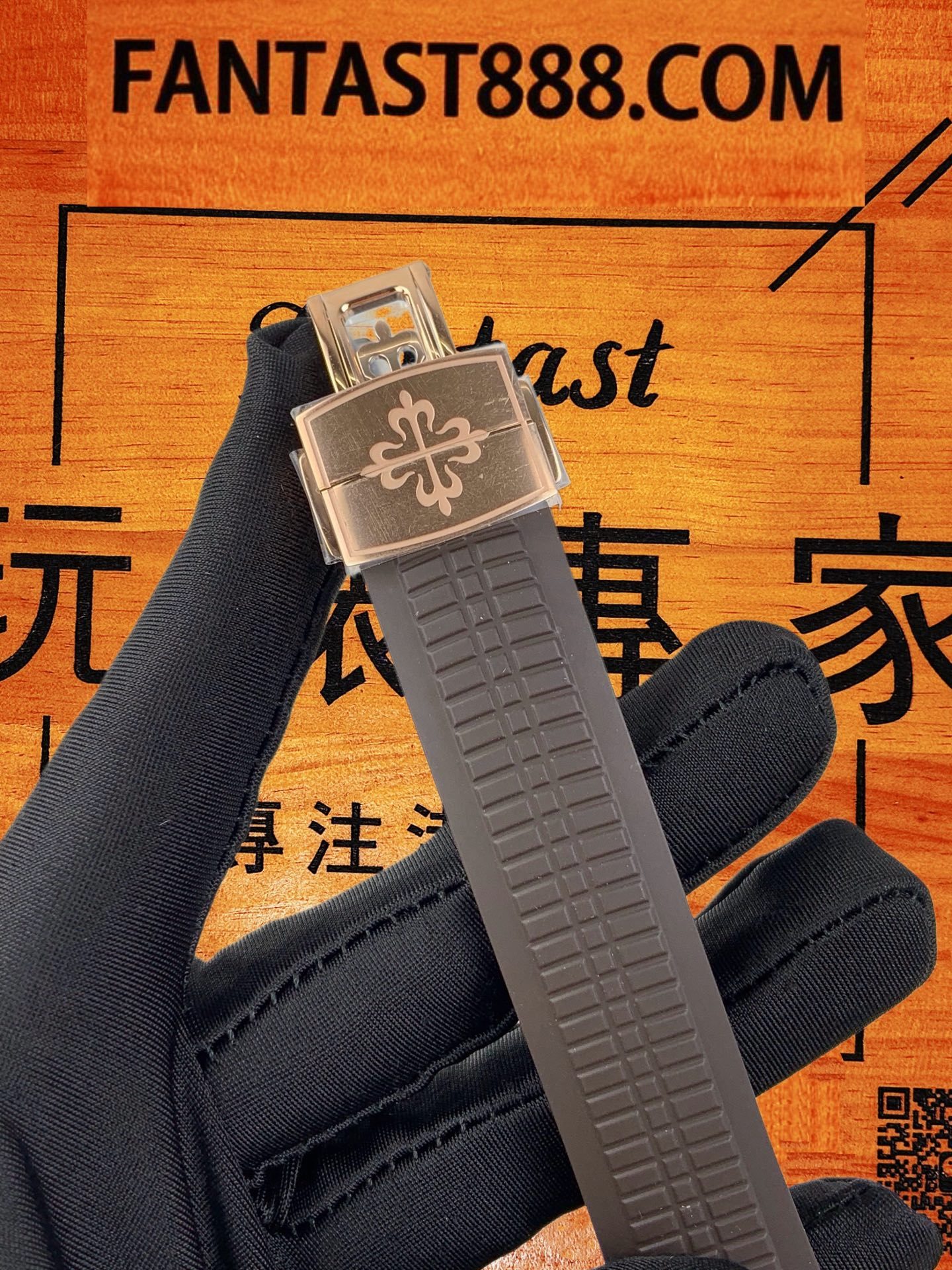 百達翡麗Aquanaut機芯22K金自動陀細節