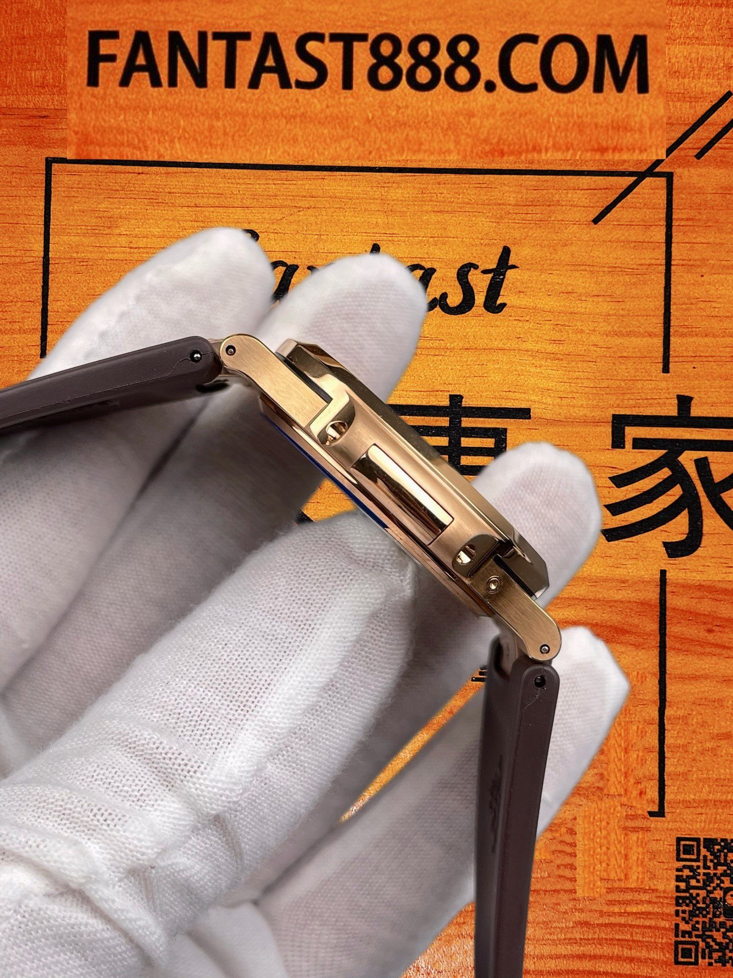 PP Nautilus 5712R玫瑰金錶殼側面與錶冠