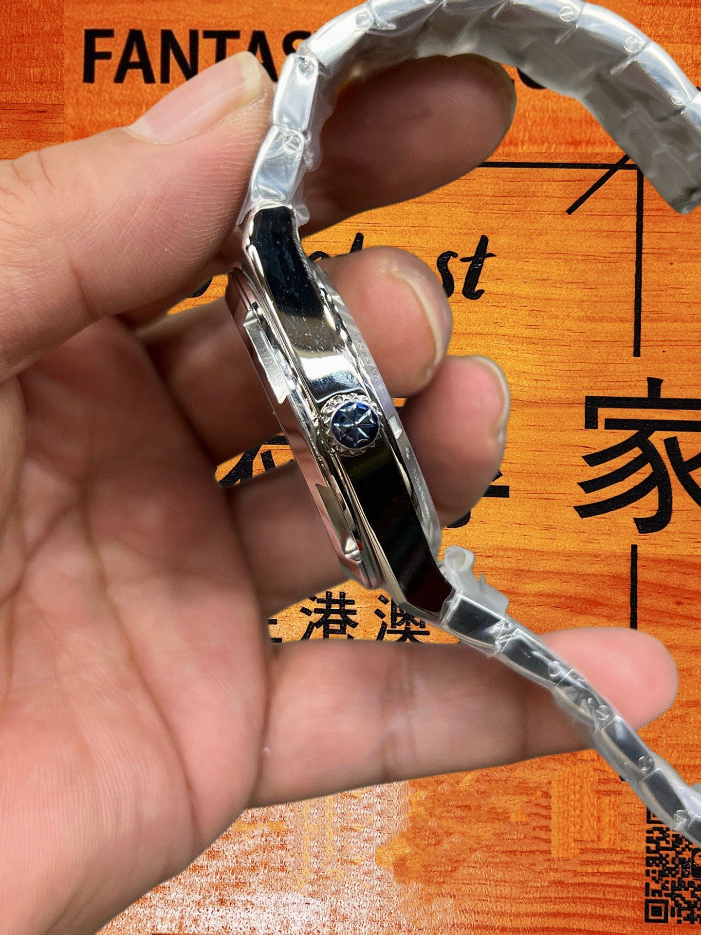 Overseas 4500V 透底5100 VC Overseas 4500V透底5100機芯與22K金自動陀