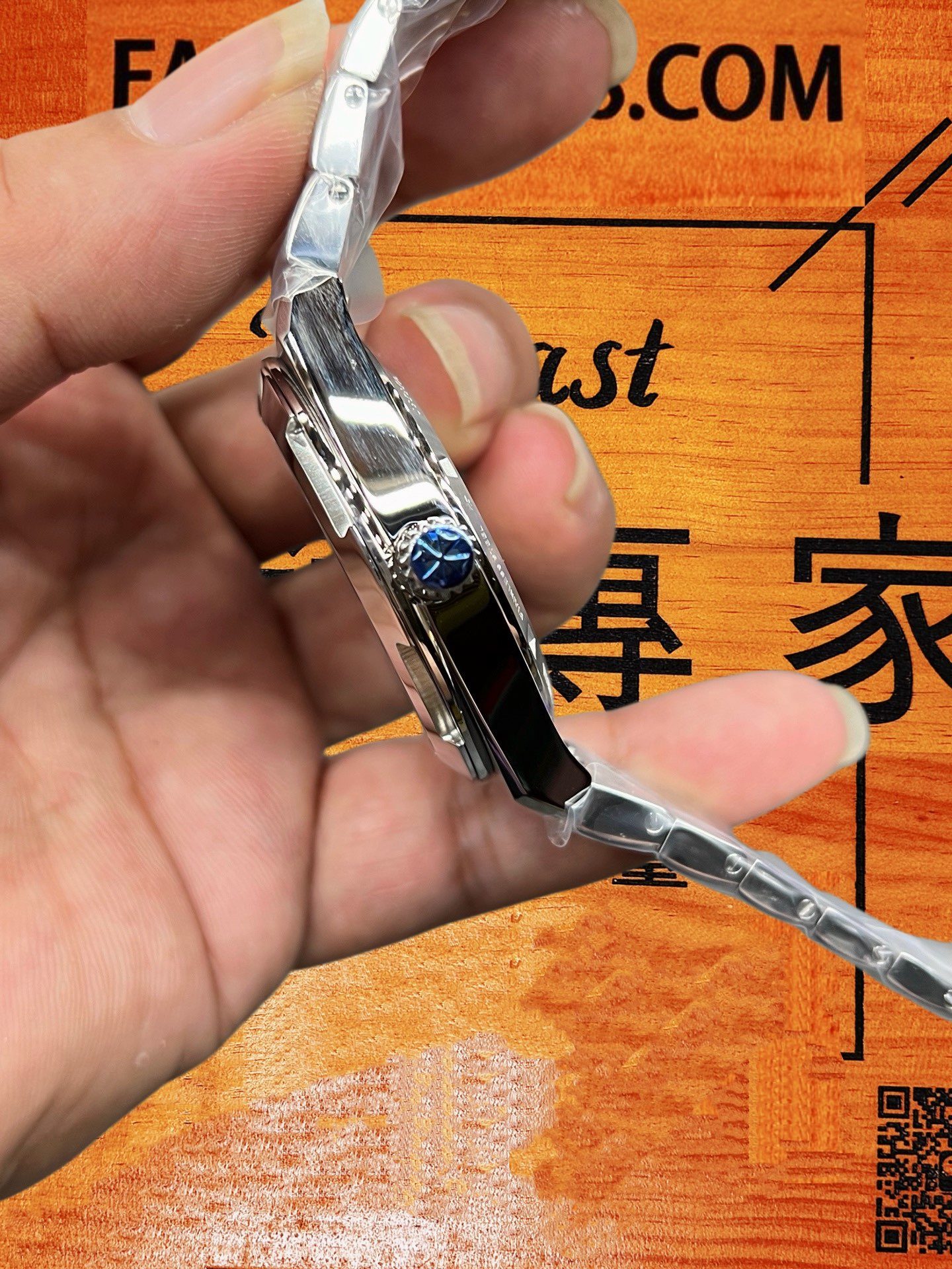 Overseas 4500V 透底5100 VC Overseas 4500V透底5100機芯與22K金自動陀