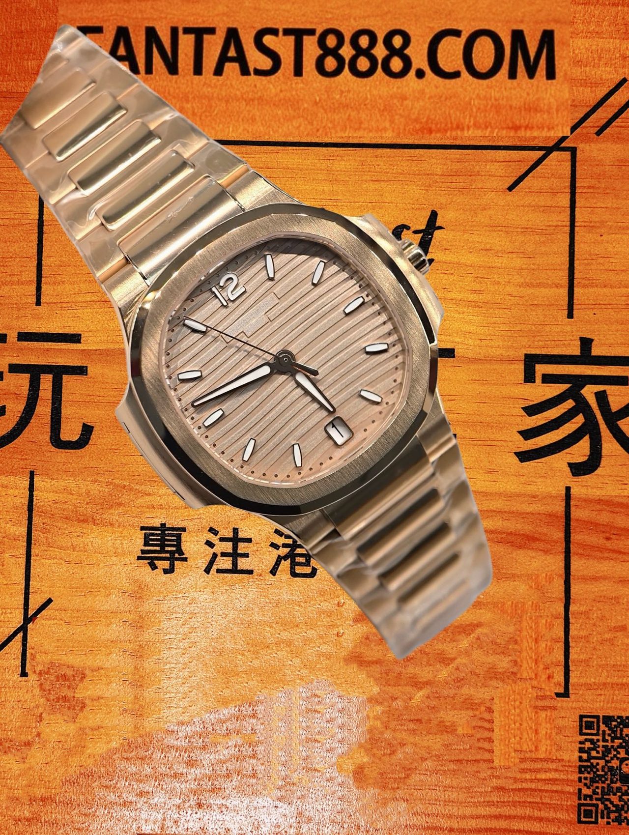 高仿私人改裝-百達翡麗-鸚鵡螺7118 18K包金女神款 復刻腕錶 實拍 3