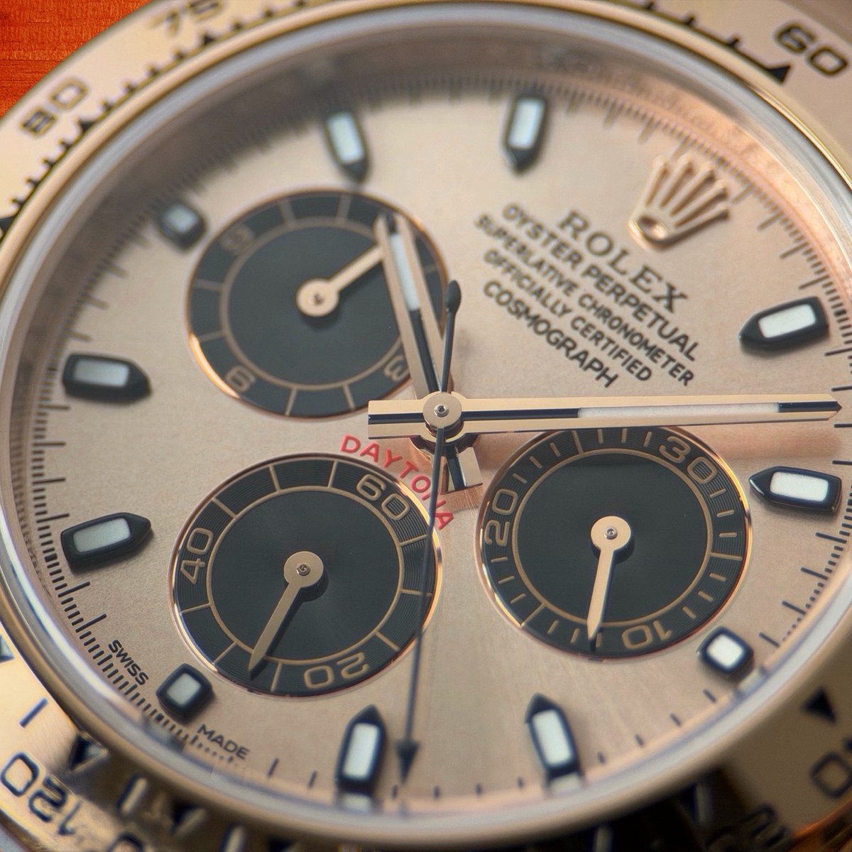 高仿勞力士 CBD廠 配重 Cosmograph Daytona 116505 玫瑰金monobloc圈 玫瑰金單色盤 黑色monobloc計時盤 4130機芯 復刻腕錶 實拍 3