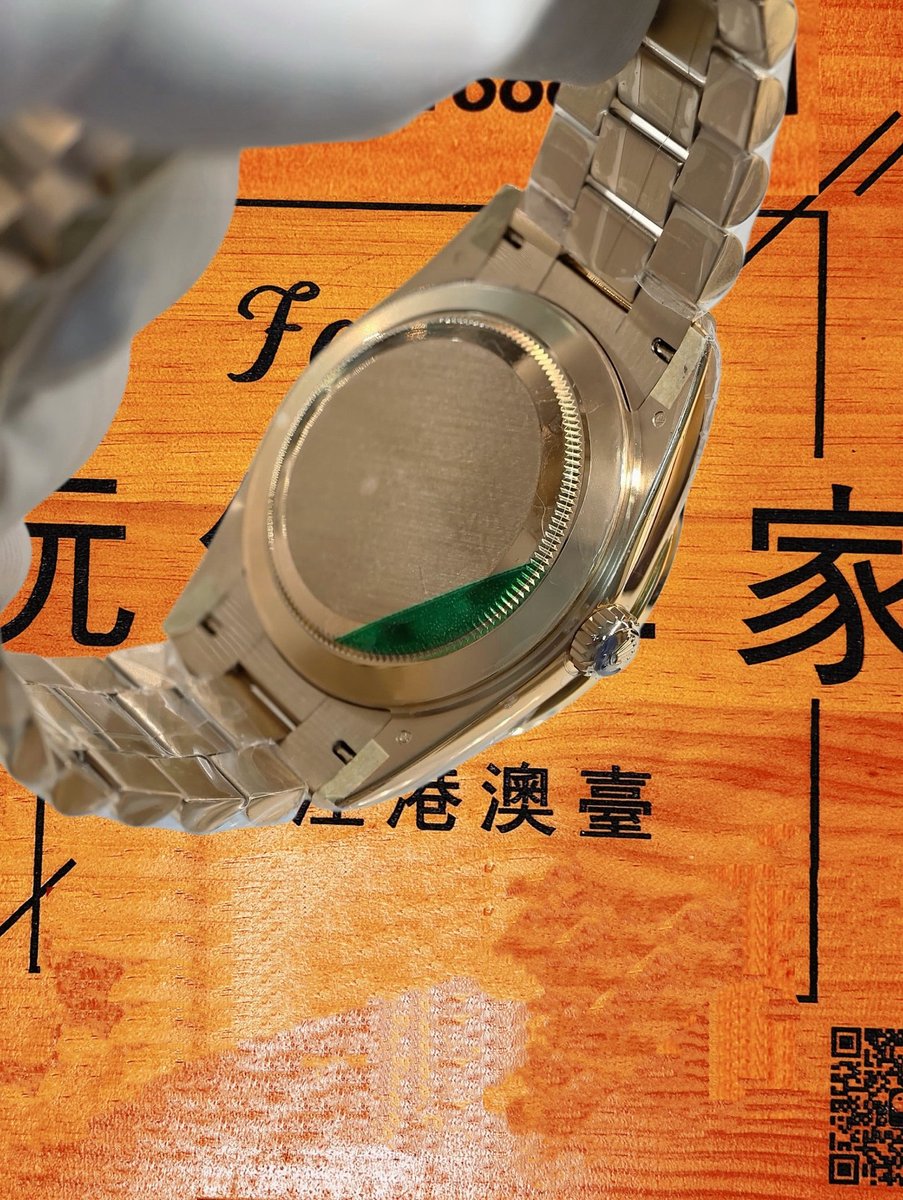 客定改裝 勞力士 Day-Date 40mm 黑冰糖 莫桑代用圈 刻度更換莫桑鑽 三角坑紋外圈 總統鏈帶 18K包厚金 復刻腕錶 實拍 6