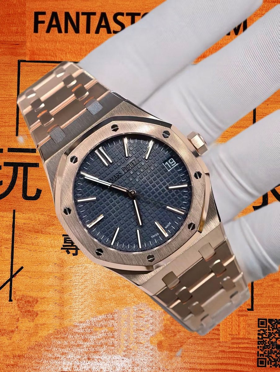 客定改裝 Audemars Piguet 愛彼 Royal Oak 皇家橡樹系列 八角外圈 8顆六角螺絲 一體式鏈節 18K包厚金 復刻腕錶 實拍 2
