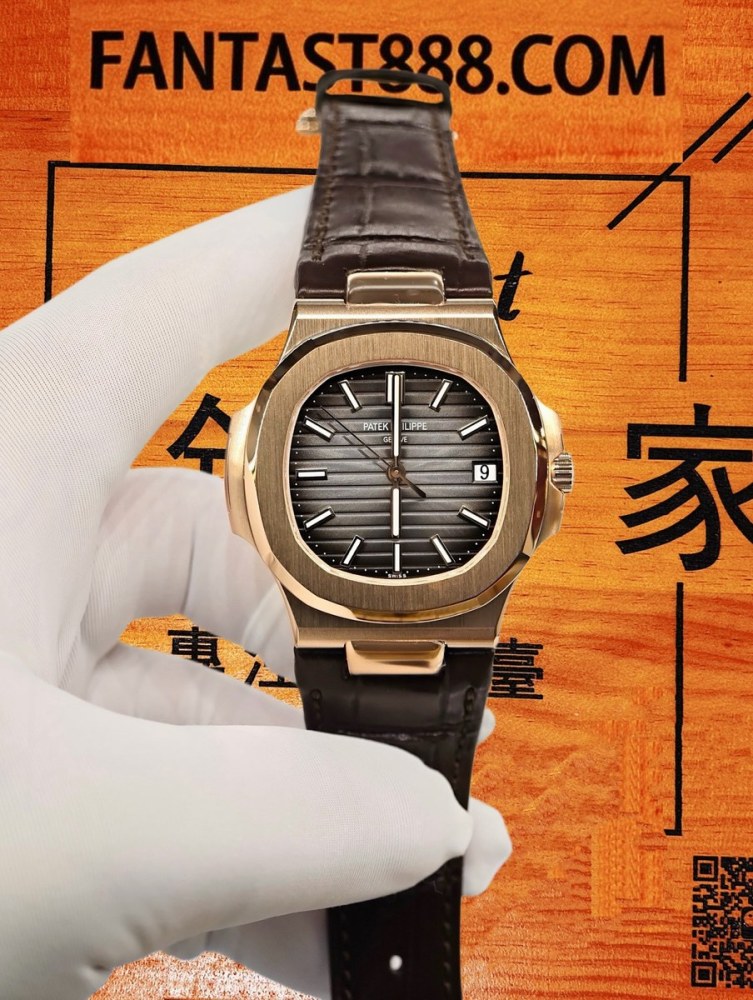 客定改裝 Patek Philippe 百達翡麗 Nautilus 5711 18K厚金包裹 玫瑰金 灰面橫紋 鱷魚皮錶帶 復刻腕錶