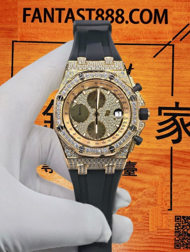 高仿私人改裝-愛彼-離岸26067 滿鑲莫桑鑽 復刻腕錶