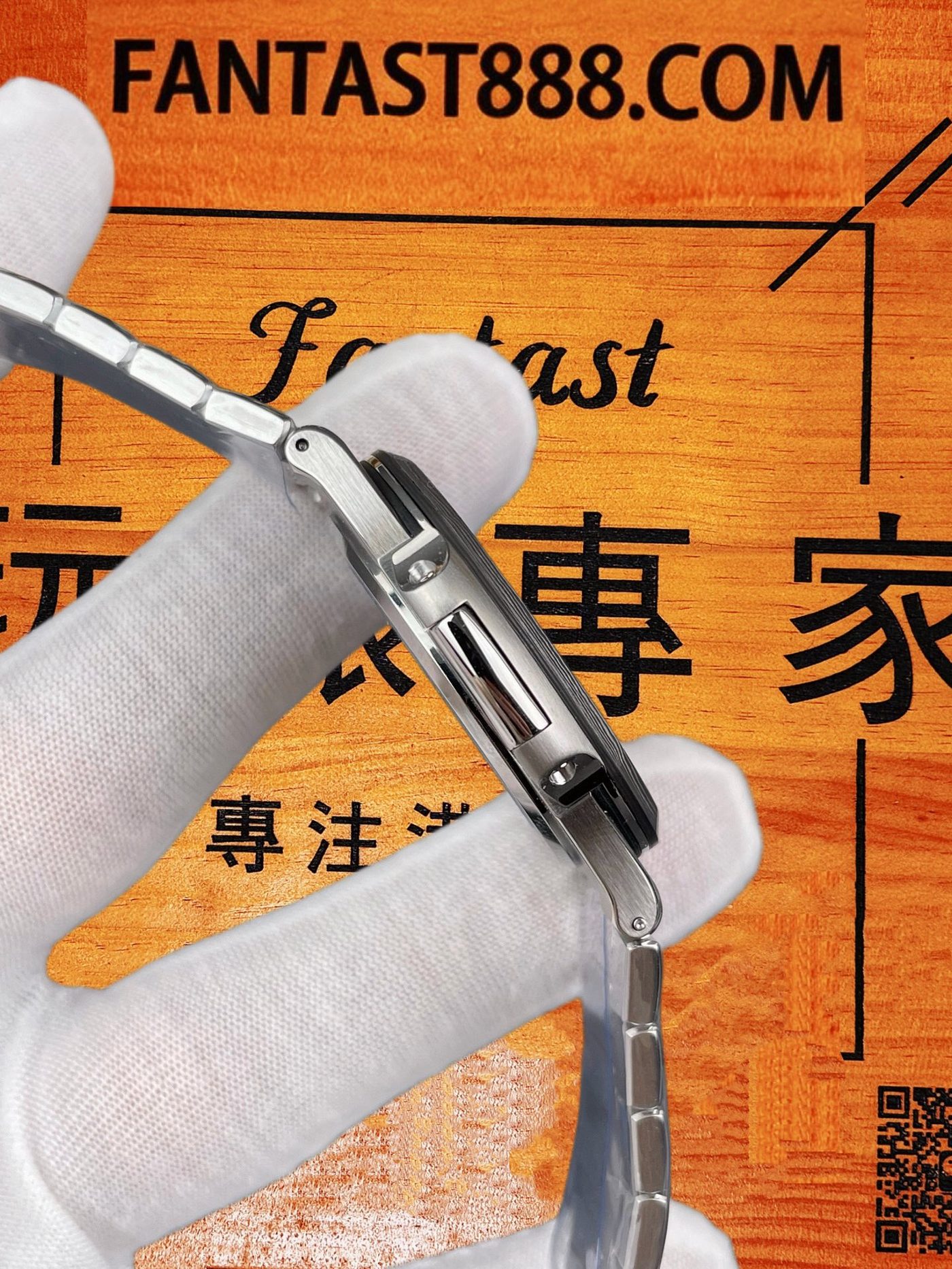 高仿百達翡麗-鸚鵡螺5711-深度改裝-鍛造碳表圈鏤空機芯-Artisans日內瓦工作室復刻腕錶 實拍 4