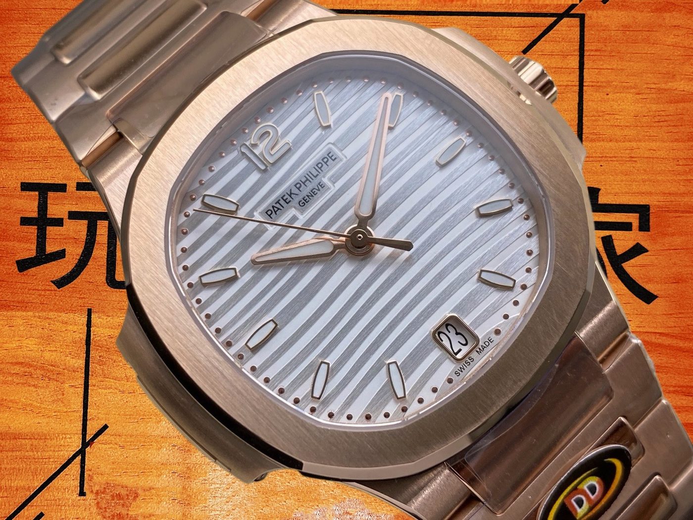 高仿百達翡麗-鸚鵡螺7118-配重版銀光白盤35.2mm-1:1復刻-DDF廠復刻腕錶 實拍 2