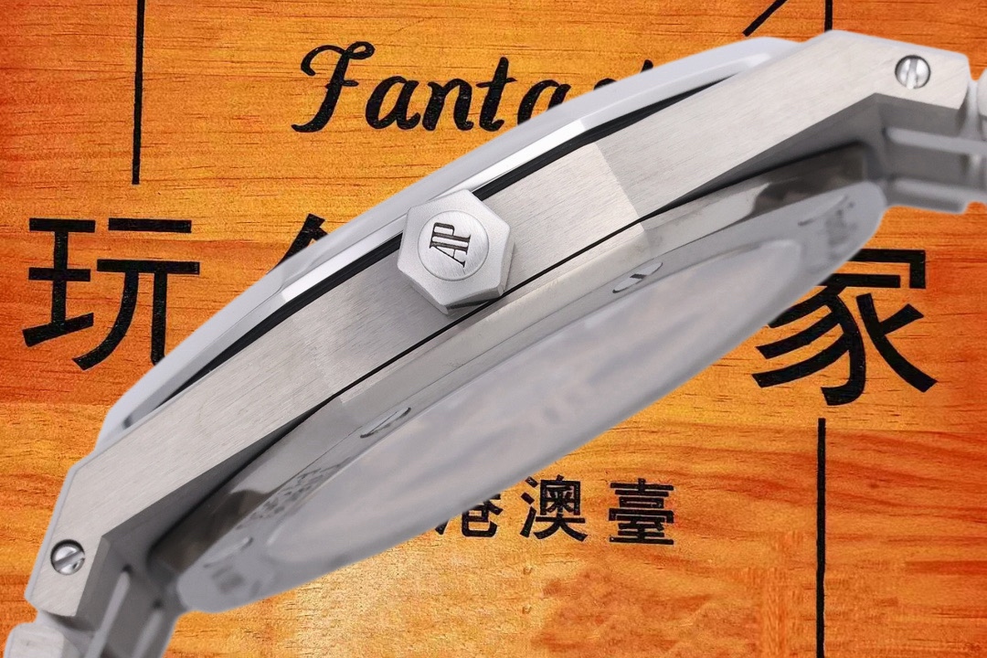 高仿愛彼-皇家橡樹-16202XT-鈦殼煙熏酒紅-39mm-Jumbo超薄 實拍 6