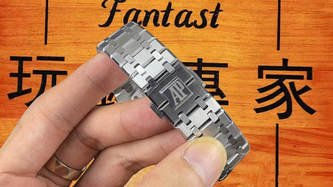 高仿愛彼-皇家橡樹-15400ST-藍盤-41mm-3120一體機芯 實拍 5