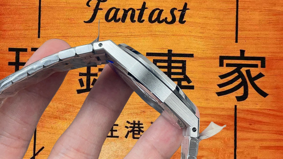 高仿愛彼-皇家橡樹-15400BC-霜金黑盤-41mm-3120一體機芯 實拍 4