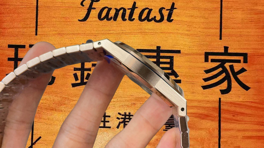 高仿愛彼-皇家橡樹-15400ST-藍盤-41mm-3120一體機芯-V2 實拍 4