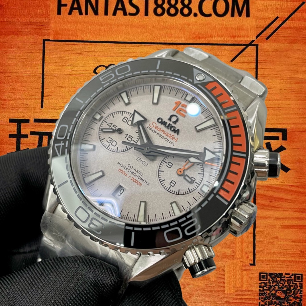 高仿歐米茄-海馬600計時-海洋宇宙-45.5mm-9900機芯 實拍 3