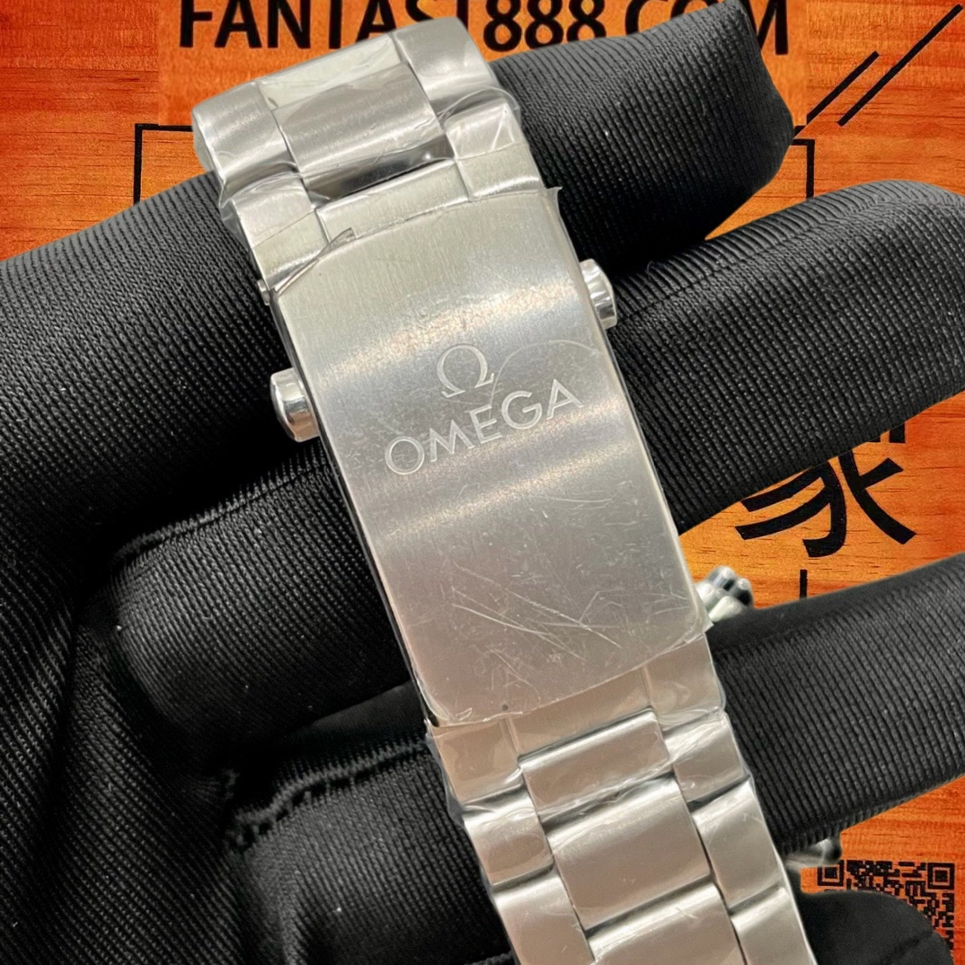 高仿歐米茄-海馬600計時-海洋宇宙-45.5mm-9900機芯 實拍 8