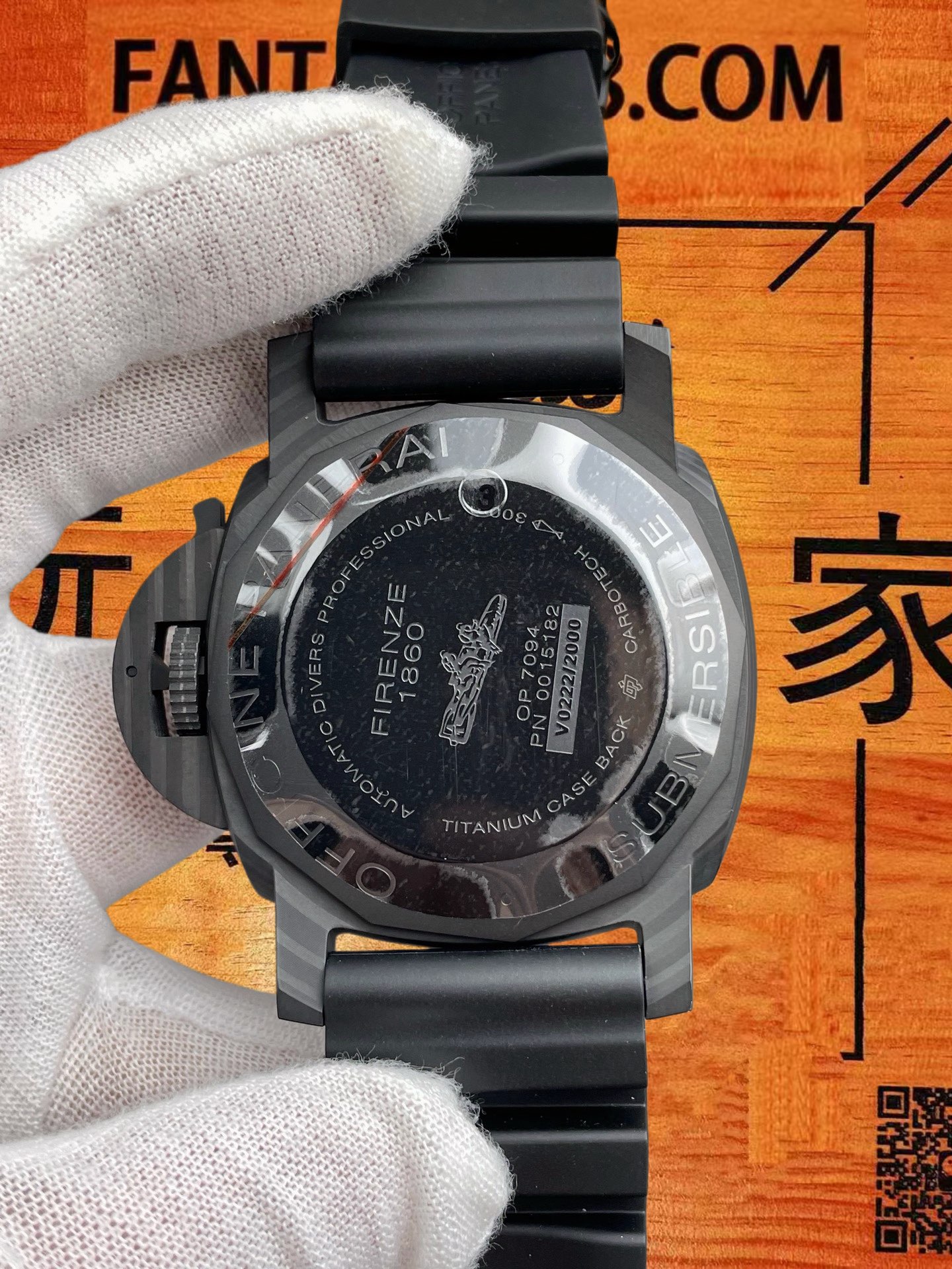 高仿沛納海-Submersible-PAM1616-碳纖維-47mm-9010機 實拍 5