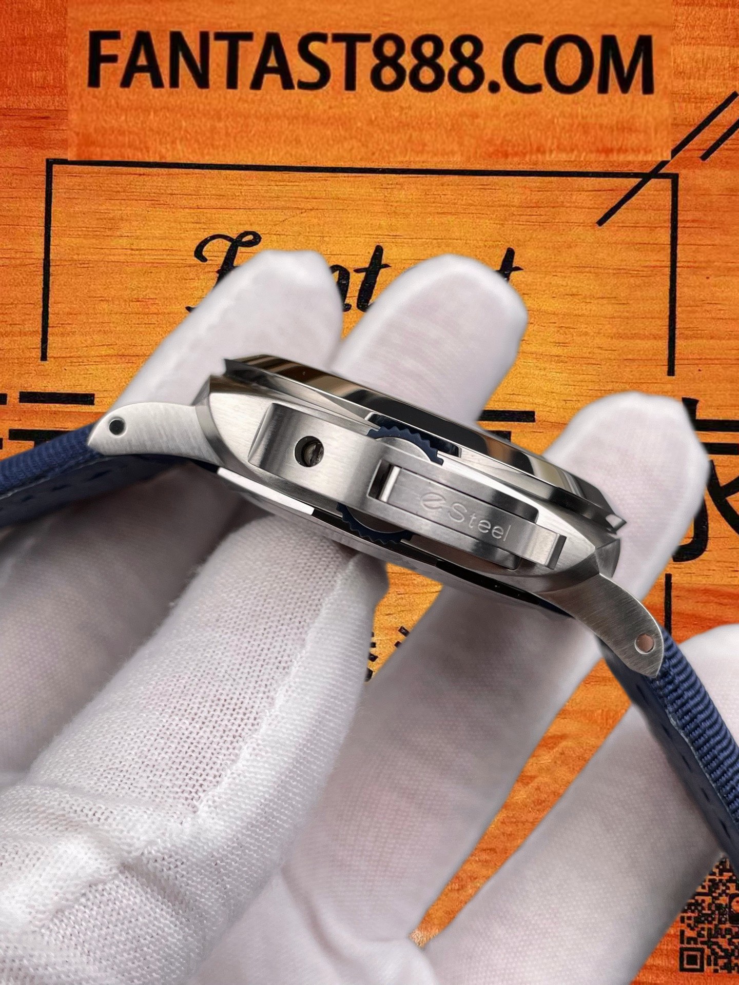 高仿沛納海-Luminor-PAM1157-深藍盤-44mm 實拍 6