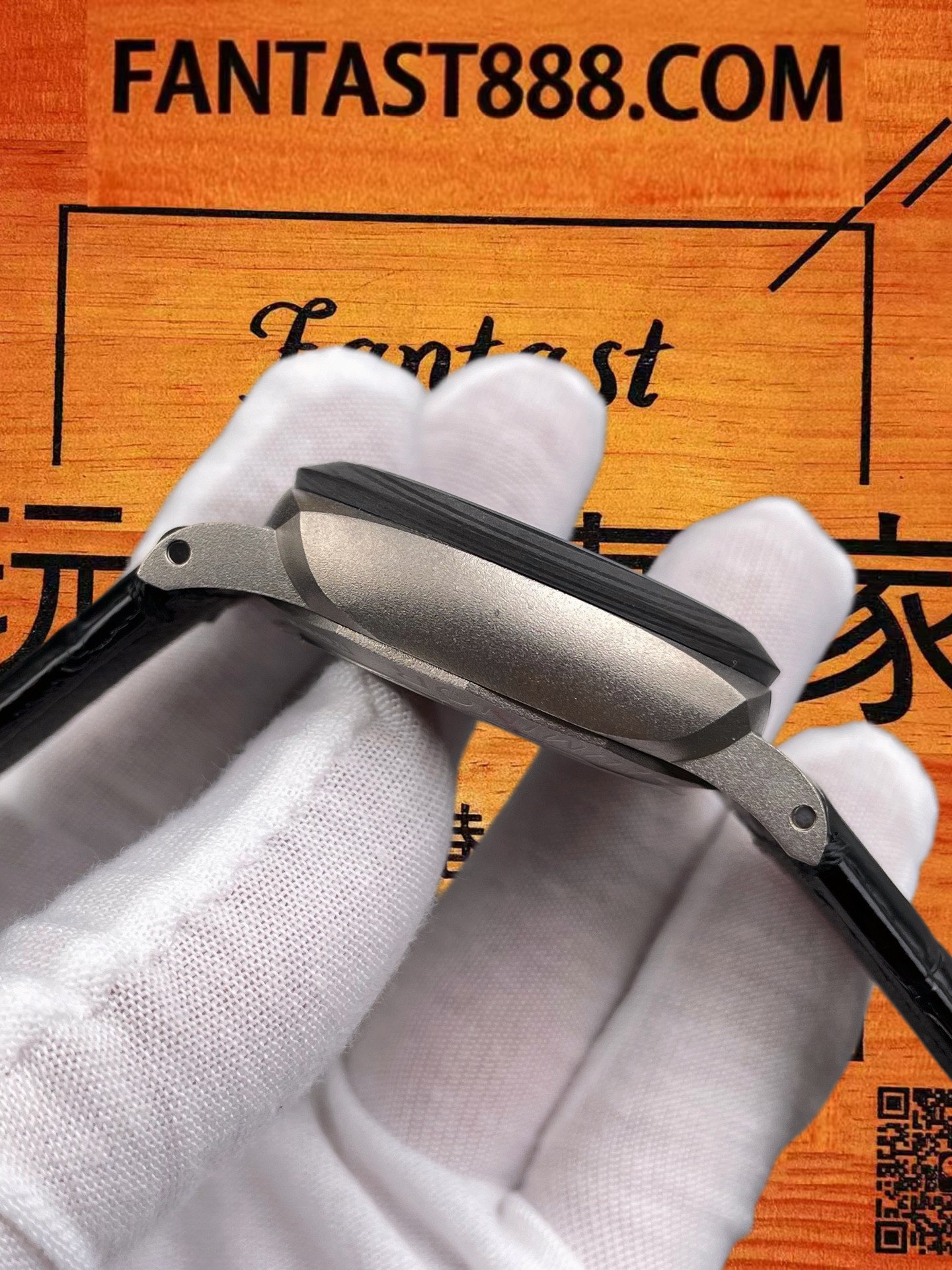 高仿沛納海-Luminor-PAM1096-噴沙鈦金屬-42mm 實拍 5