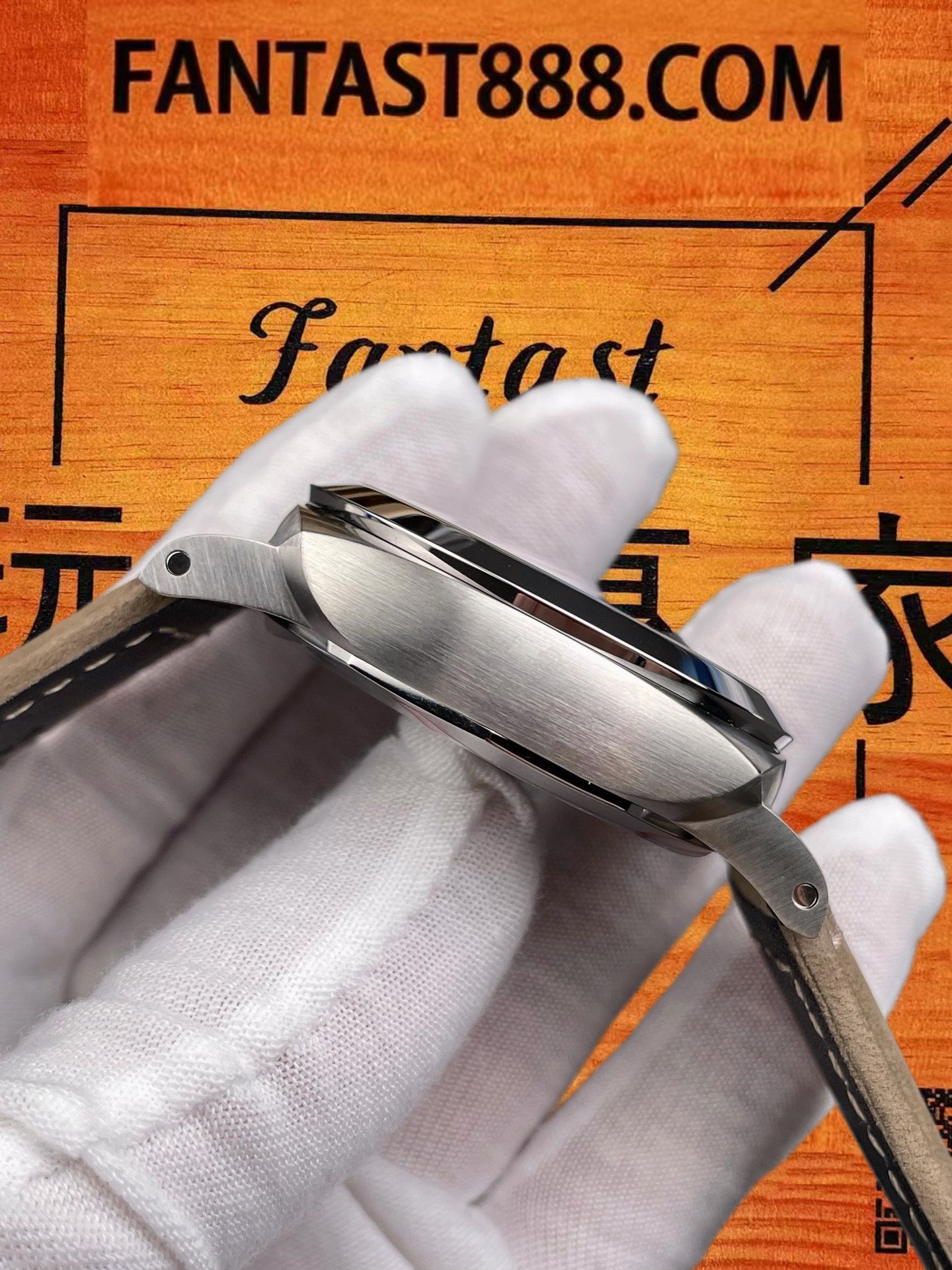 高仿沛納海-Luminor-PAM1314-白馬王子-42mm 實拍 3