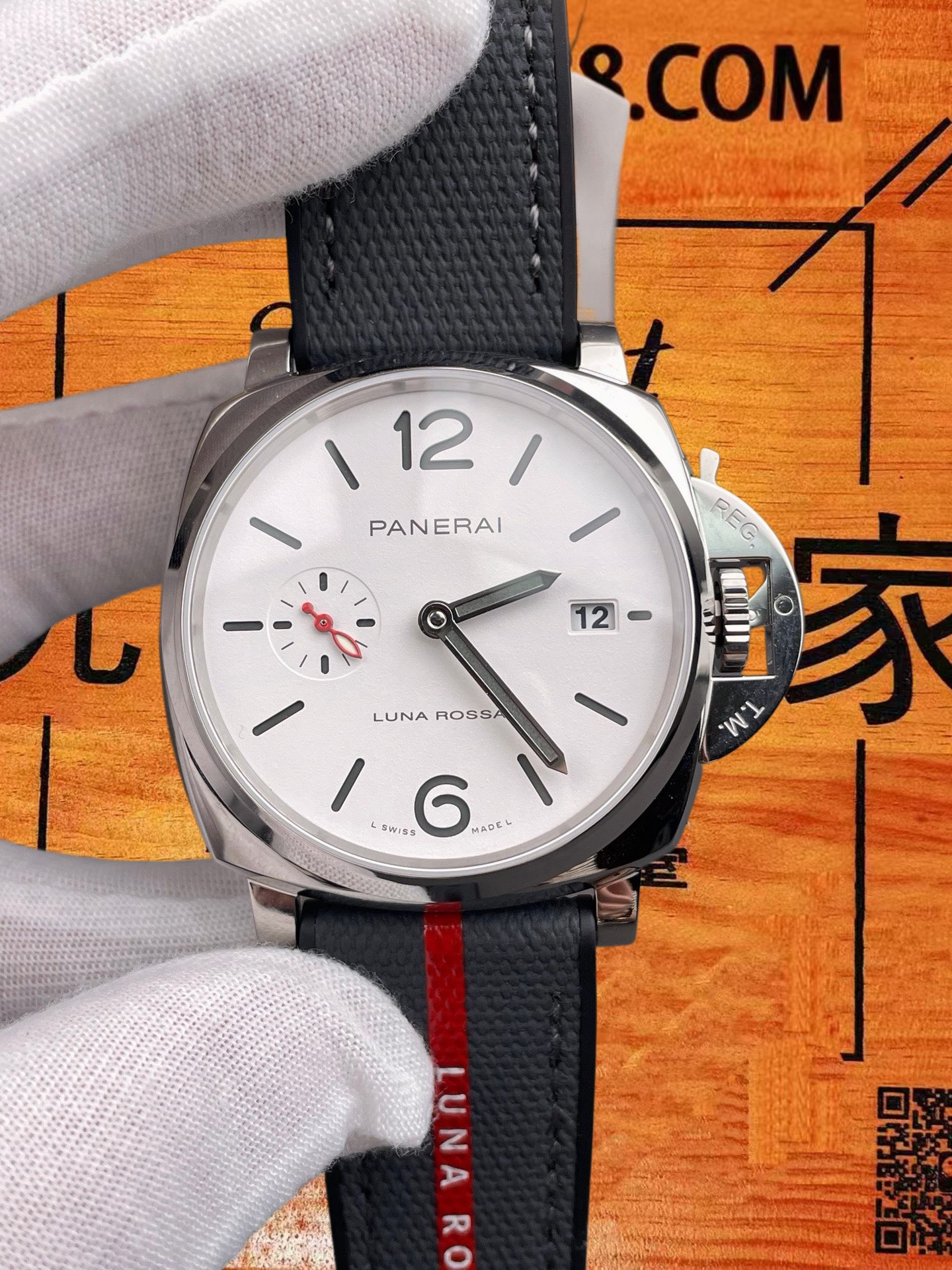 高仿沛納海-Luminor-PAM1381-白盤-42mm 實拍 3