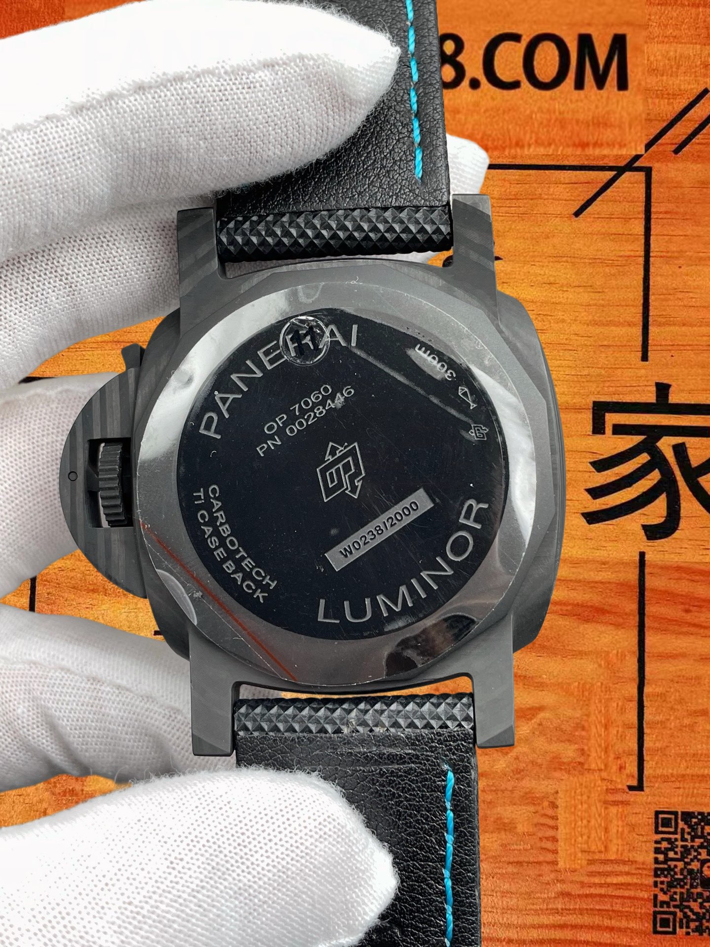 高仿沛納海-Luminor-PAM1661-碳纖維殼-44mm 實拍 5