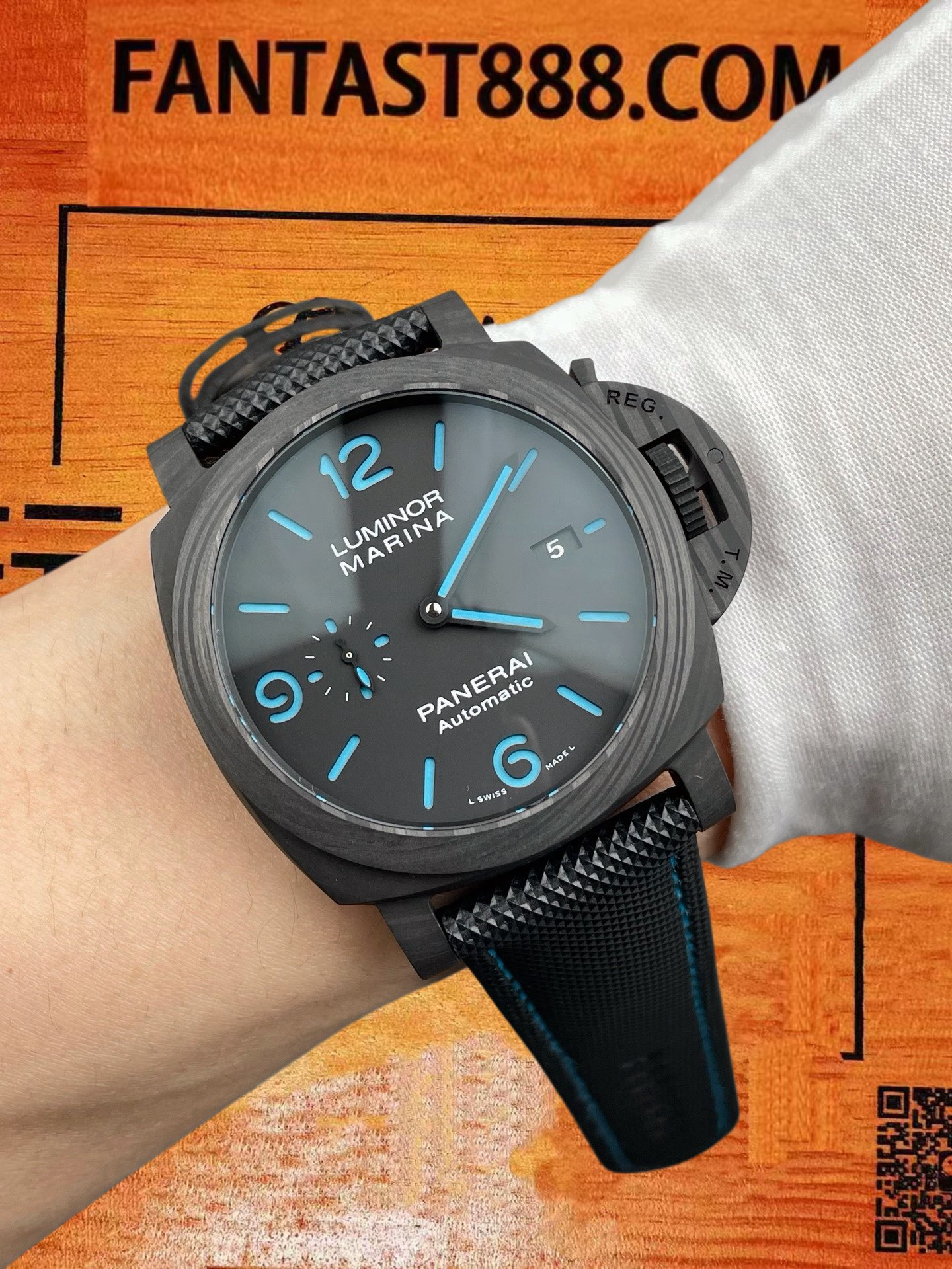 高仿沛納海-Luminor-PAM1661-碳纖維殼-44mm 實拍 8