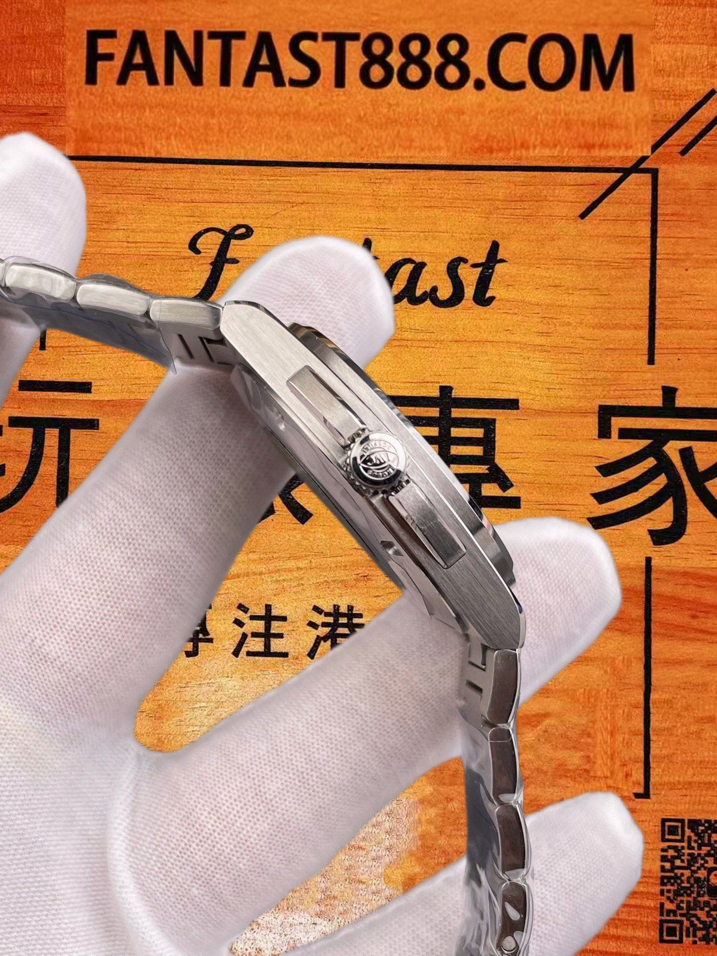 萬國工程師 蝴蝶扣錶帶細節