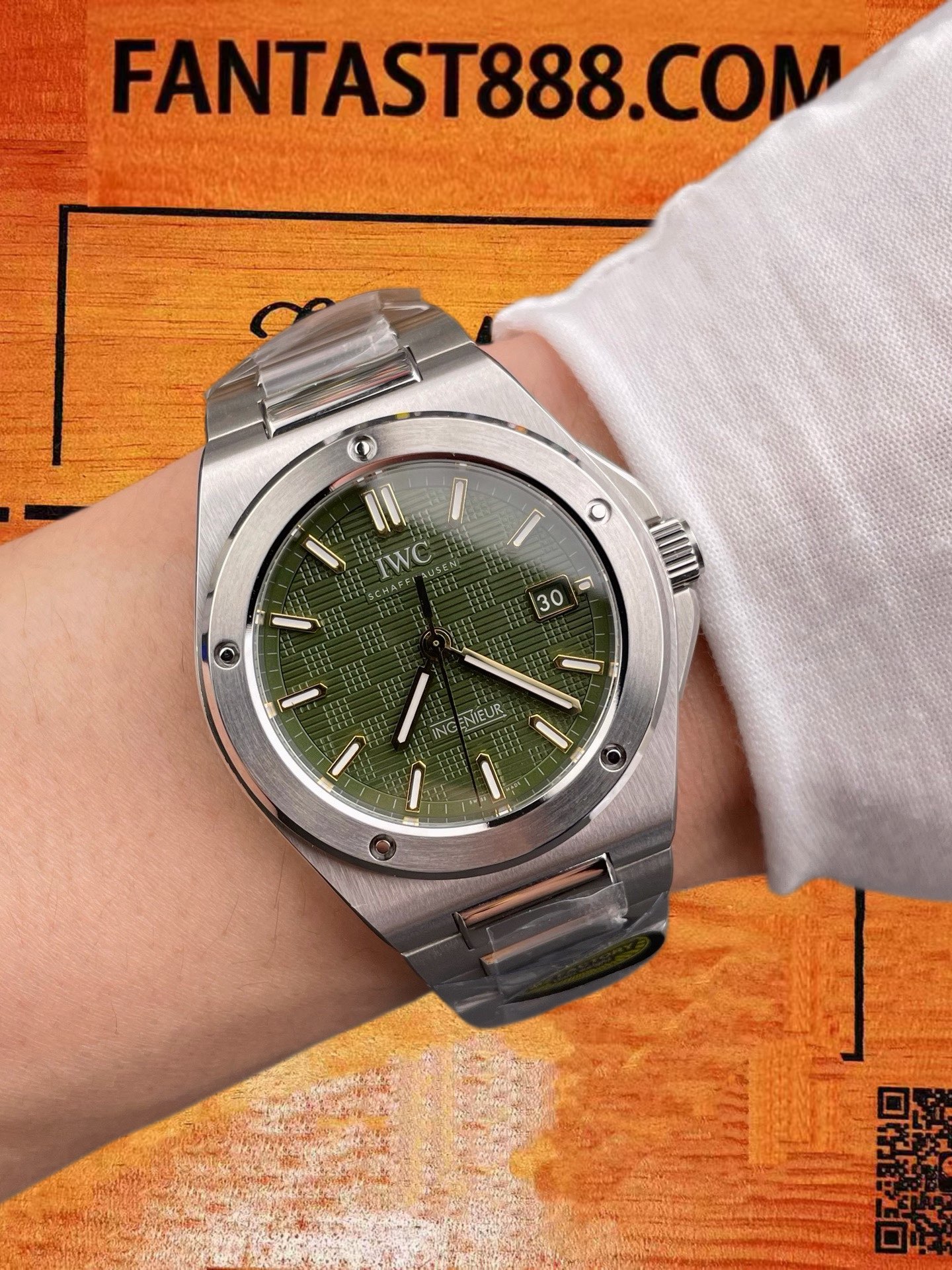 高仿IWC萬國-工程師-牛油果綠-40mm-MZ廠-2892機 實拍 9