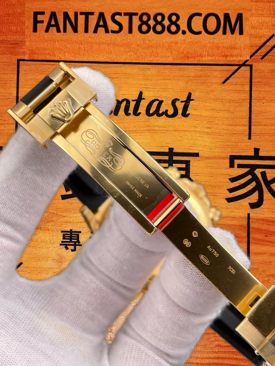 余文樂迪通拿 上手佩戴效果