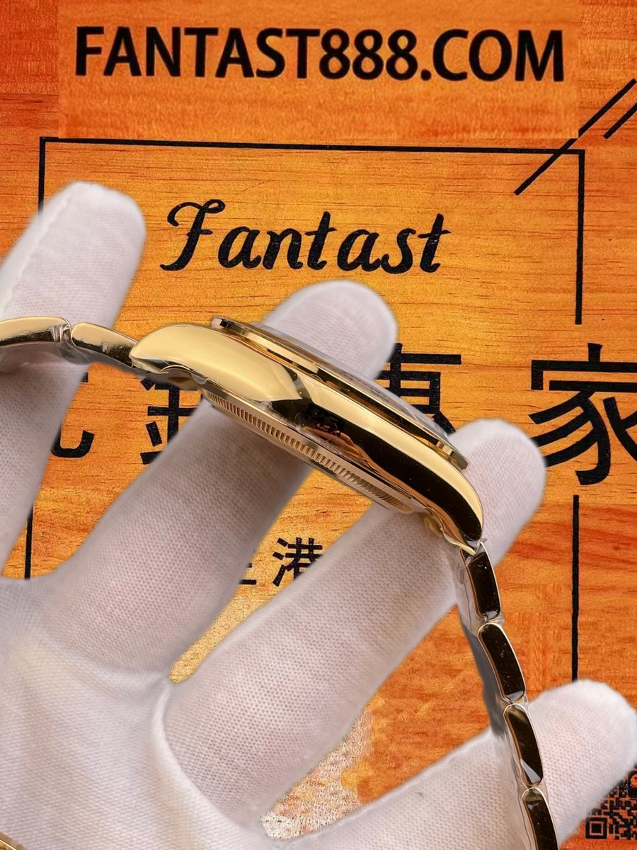 綠金迪 錶冠細節