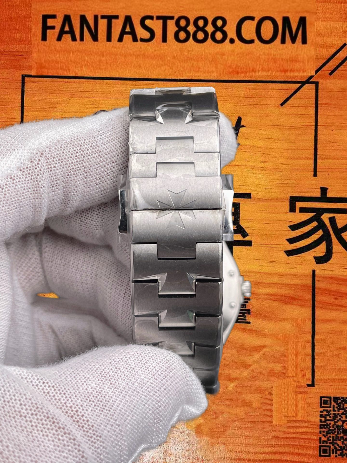 高仿江詩丹頓縱橫四海47040白盤復刻腕錶實拍圖8