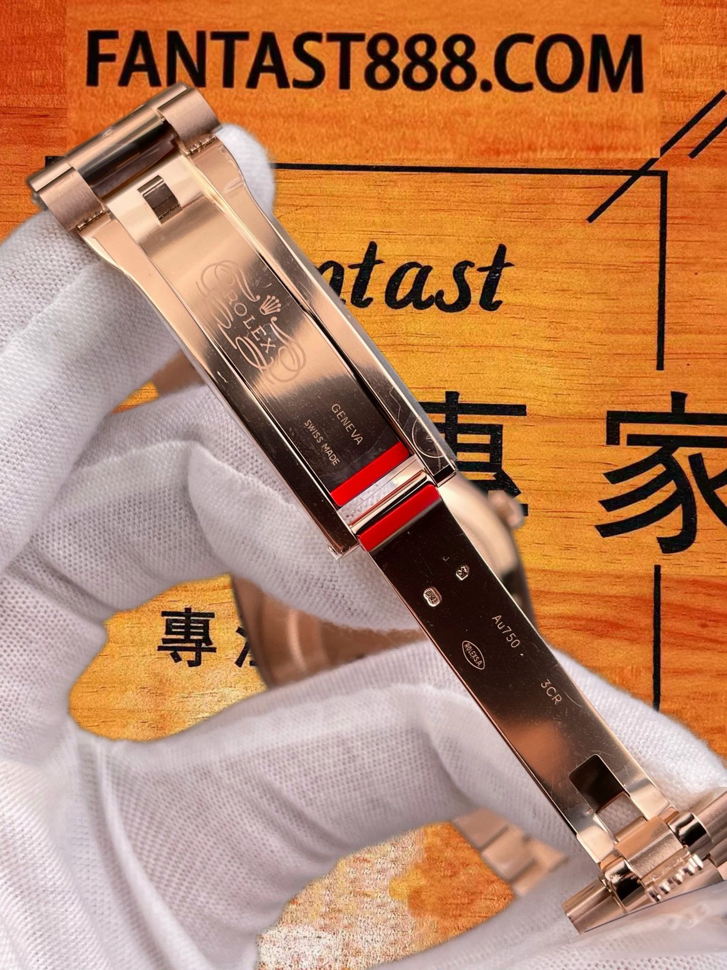 高仿VS廠玫瑰金星期日誌橄欖綠V2復刻腕錶實拍圖7