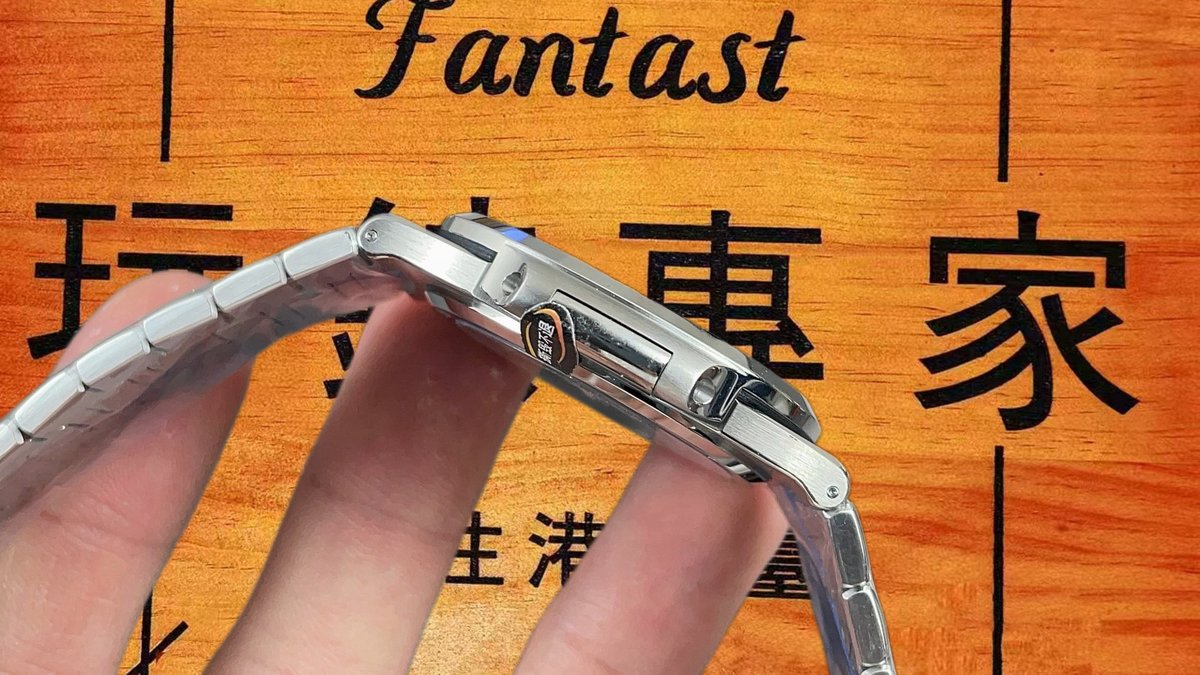 鸚鵡螺5711機芯對比
