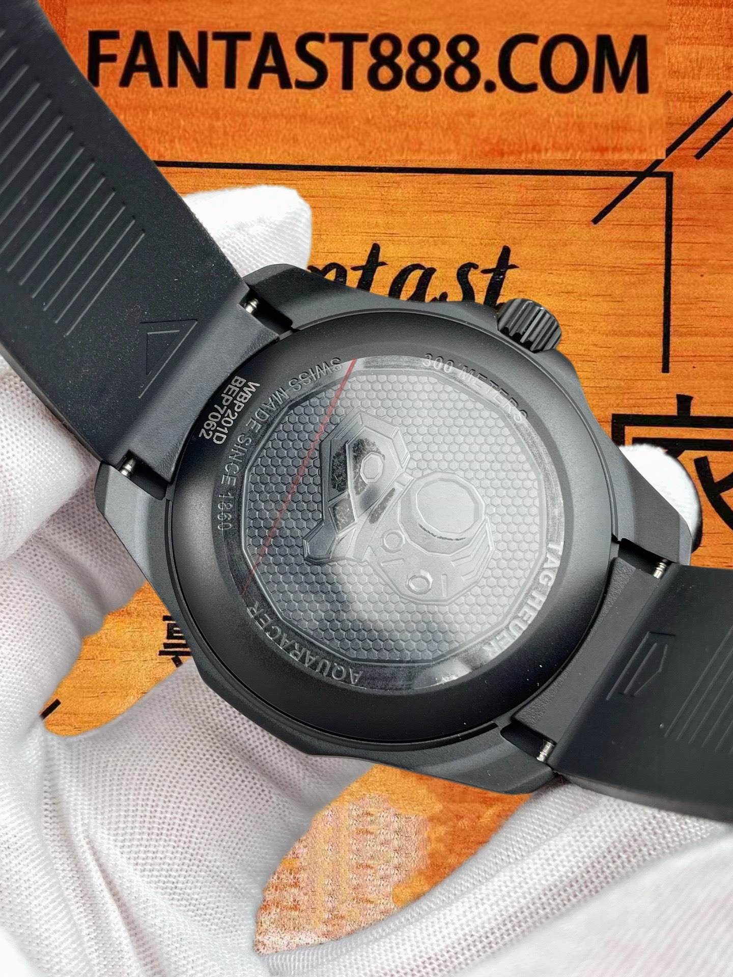 高仿原單泰格豪雅-Aquaracer競潛-黑陶瓷白盤-43mm-SW200機芯 實拍 5