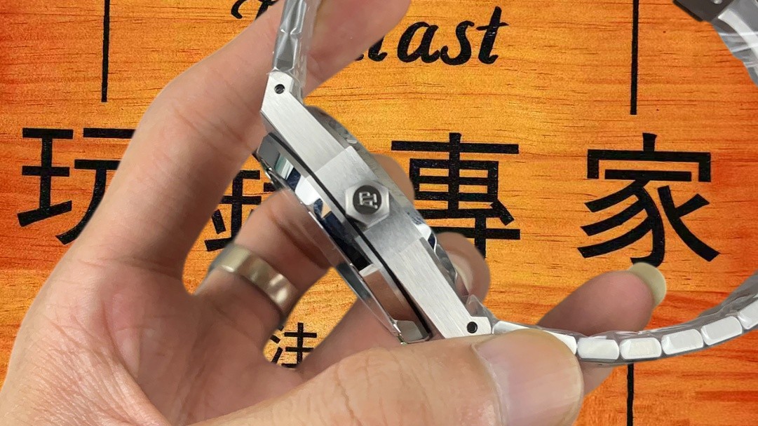 BBR廠愛彼皇家橡樹祖母綠飛行陀飛輪