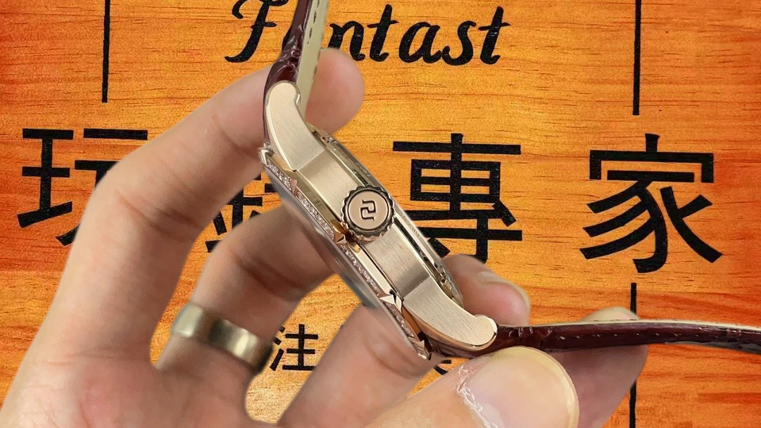 羅傑杜彼王者鑽圈鏤空陀飛輪42mm