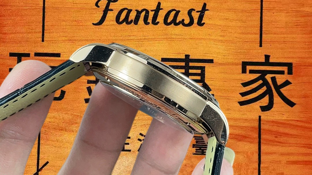 積家大師系列黑盤陀飛輪
