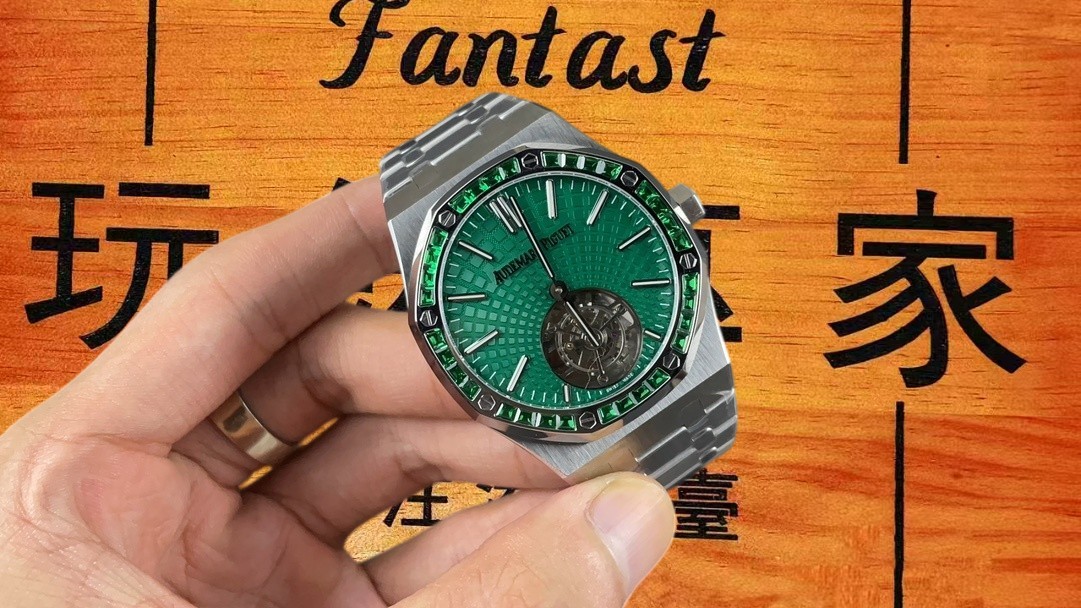 高仿BBR廠愛彼Audemars Piguet皇家橡樹41mm祖母綠放射盤飛行陀飛輪/真陀飛輪自動上鏈機芯/方切綠石圈/精鋼鏈帶/正品公價¥1351000