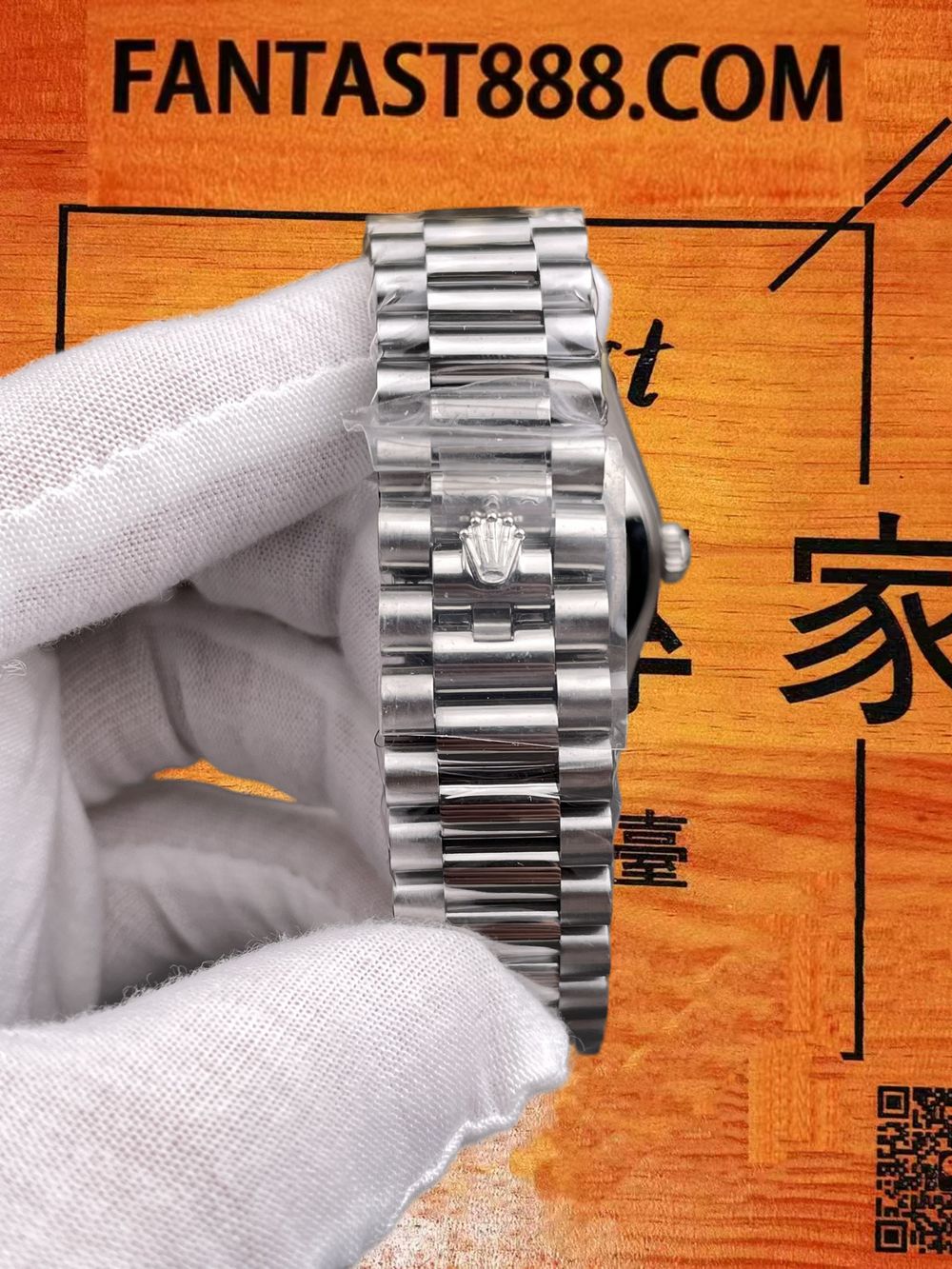 高仿VS廠勞力士星期日曆漸變藍羅馬 40mm實拍圖8