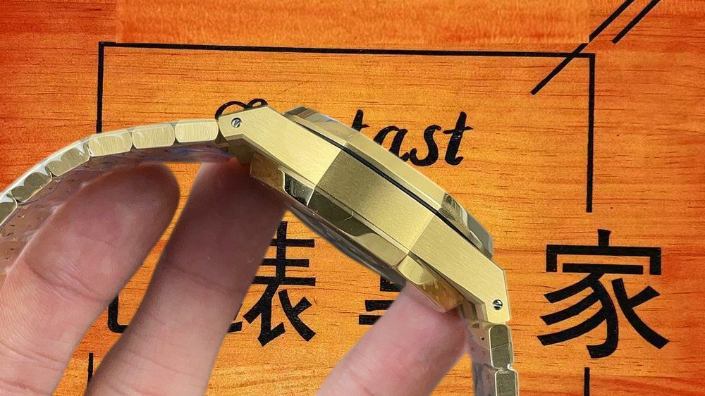 高仿IP廠愛彼皇家橡樹26331黃金藍盤計時 41mm實拍圖4