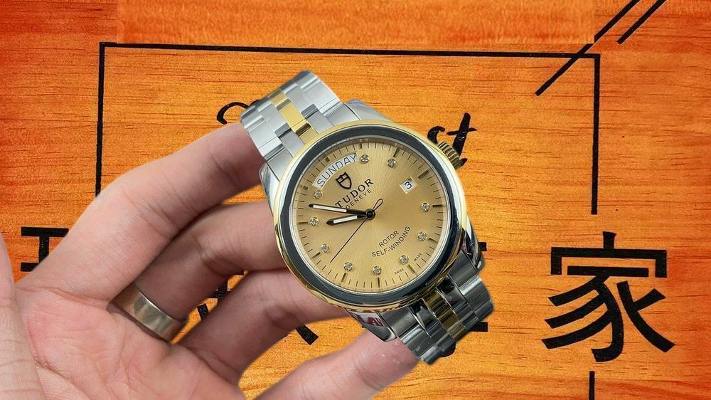 高仿帝舵駿珏星期日曆金盤鑽刻間金 39mm