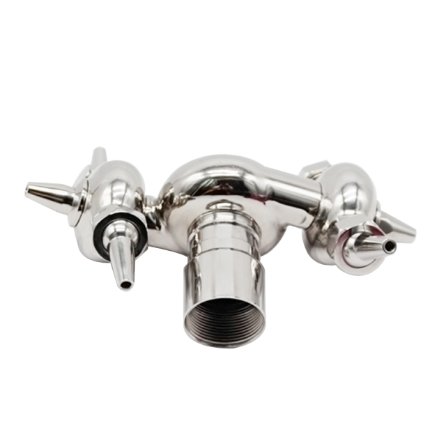 Horn type cleaning ball