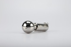 Bolt rotary cleaning ball