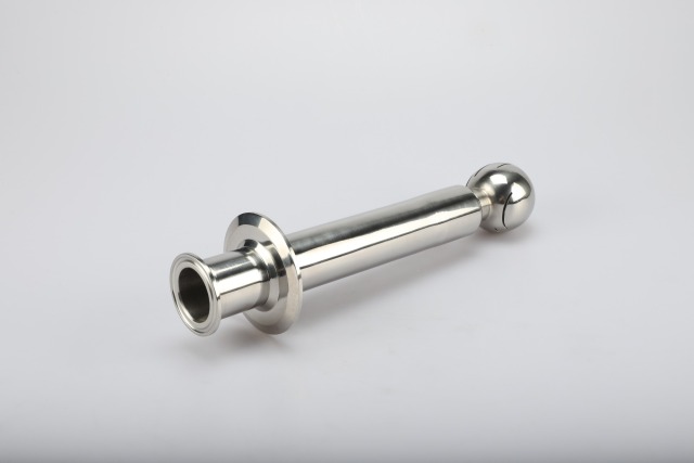 Double clamp rotary cleaning ball