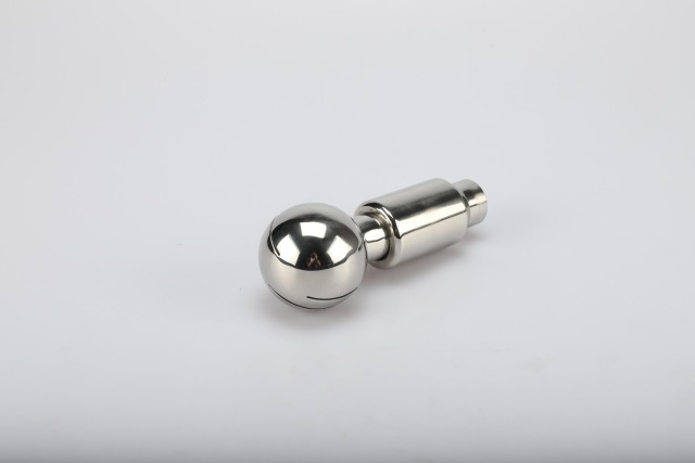 Stainless steel spray ball