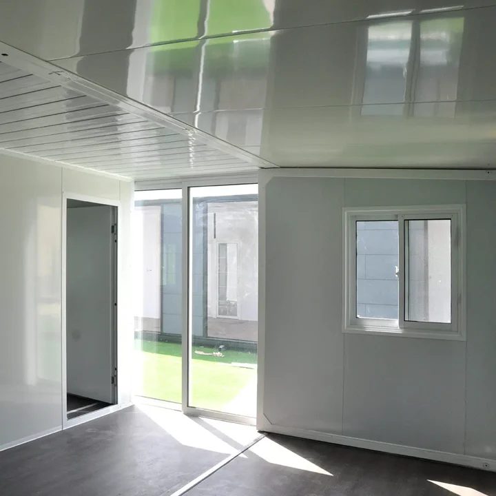 SELA Industrial 20FT Expandable Container House Including Two Bedrooms, One Living Room, Kitchen, Bathroom