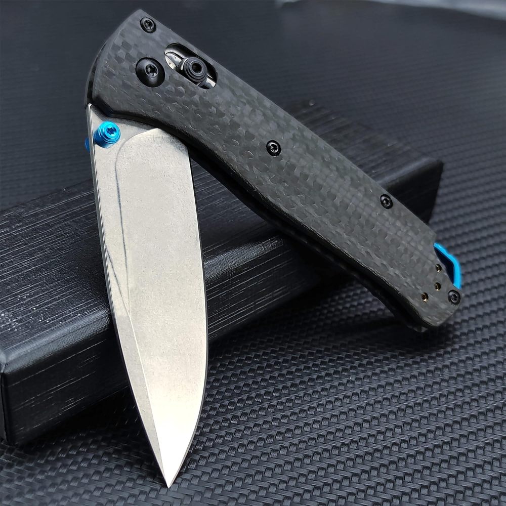 Outdoor Folding Knife, Hunting Knife, CNC Fine Grinding Process, Carbon Fiber Handle, Axis Lock Knife, EDC Men's Folding Pocket Knife, Satin Flat Blade 440C Blade Daily Carry Thumb Peg Manual Open, Carbon Fiber Handle for Easy Carrying Pocket Clip